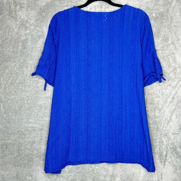 Alfred Dunner 2X Shirt Top Blue Solid Short Sleeve Keyhole Scoop Neck Eyelet - Picture 5 of 7